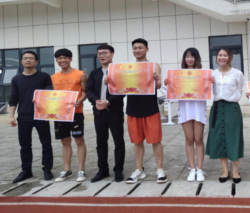 贵州经贸职业技术学院旅游管理系 第一届趣味活动简报